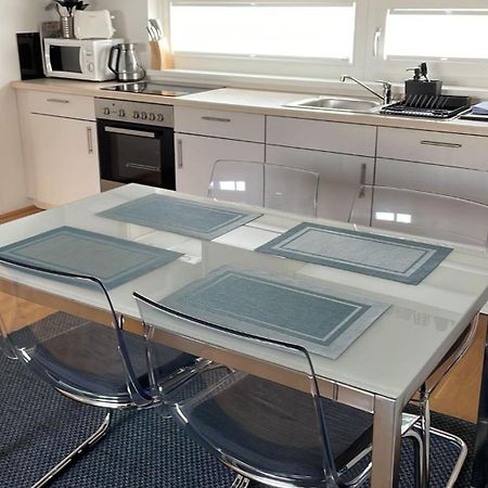 2 Bedroom Apartment Next To Metro U1 And Garage Parking Vienna Exterior photo