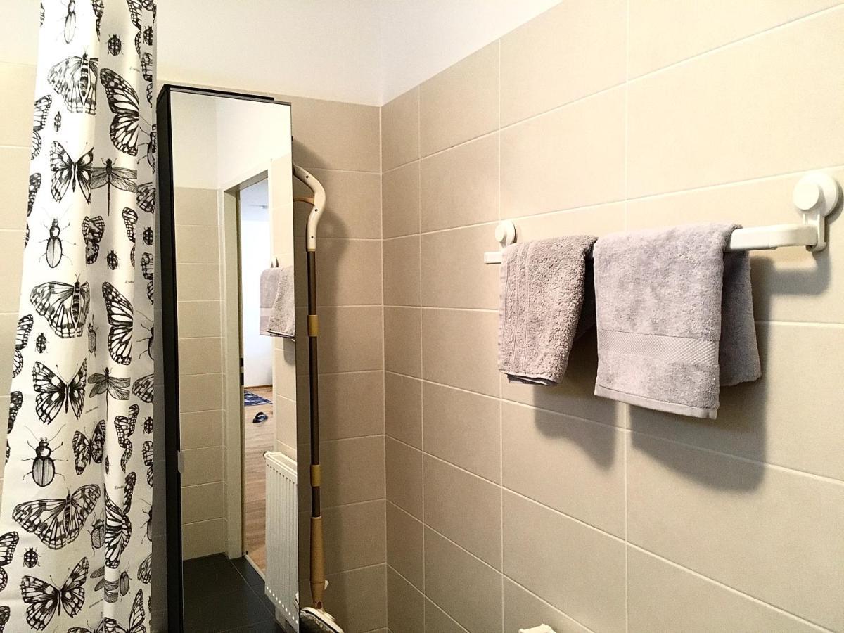 2 Bedroom Apartment Next To Metro U1 And Garage Parking Vienna Exterior photo